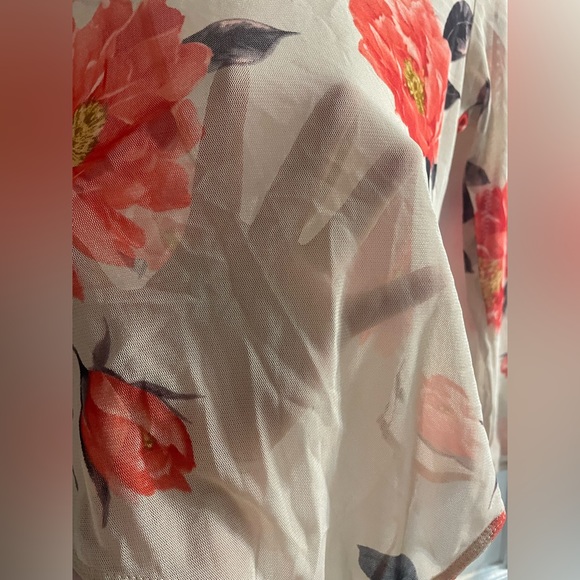 Sheer Floral Bodysuit - Picture 5 of 7